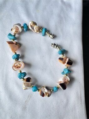 Turquoise & Cream Shell Bead Bracelet for Women